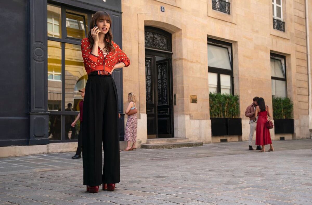 Galluzas, más líos amorosos y ‘looks’ para imitar: así regresará Emily in Paris