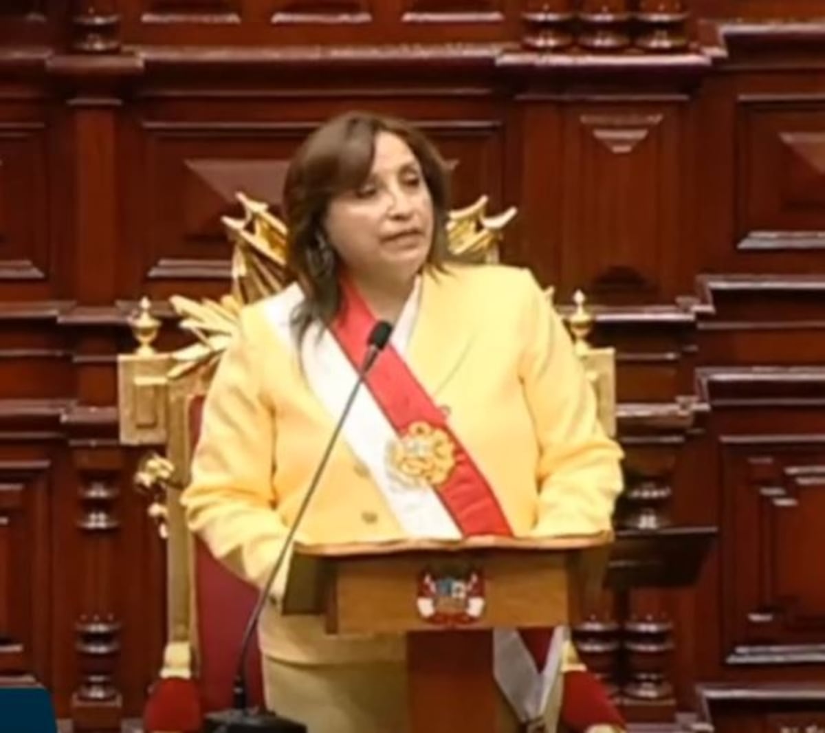 Dina Boluarte, primera mujer que asume la presidencia de Perú