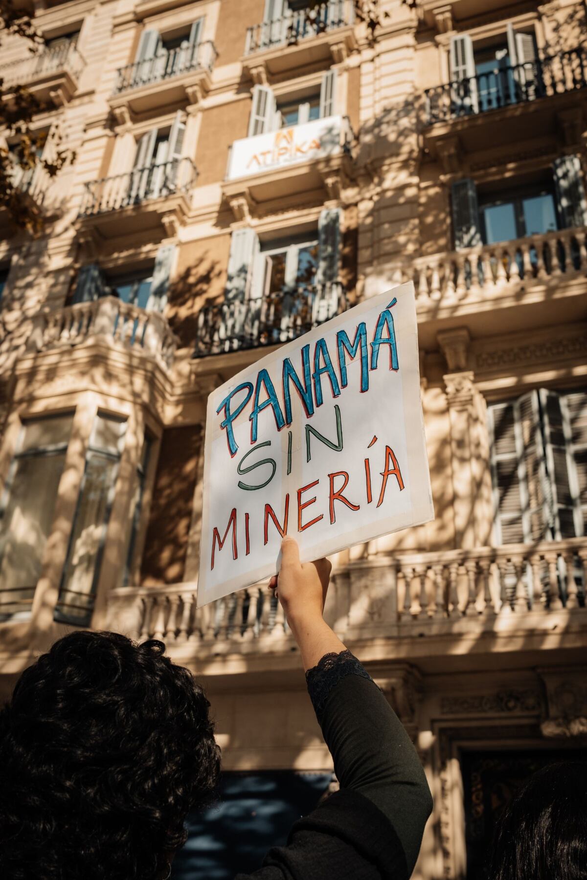 FOTOS. Así fue la protesta de panameños en Barcelona