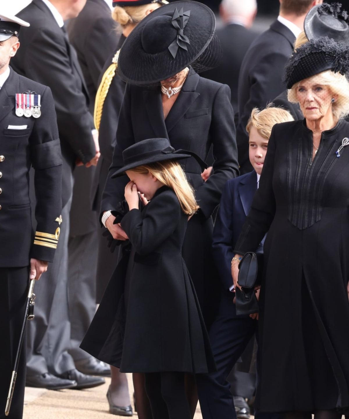 Despidiendo a ‘Gan Gan’: los pequeños George y Charlotte en el funeral de su bisabuela, la reina Isabel II